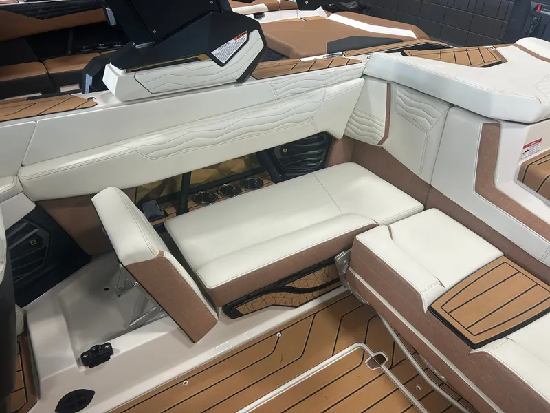 Slide: The Image of Nautique G23 2026 - 8