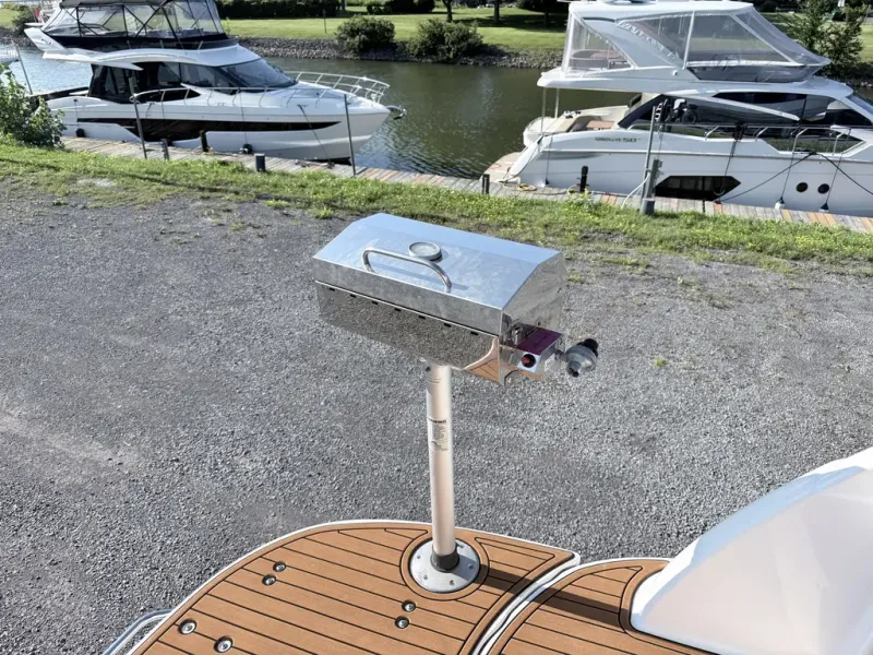 Slide: The Image of Bayliner 315 SB 2011 - 4