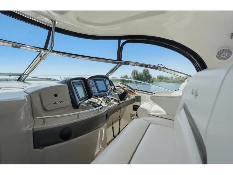 Slide: The Image of Sea Ray 44 Sundancer 2006 - 16