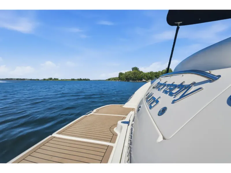 Slide: The Image of Sea Ray 44 Sundancer 2006 - 10