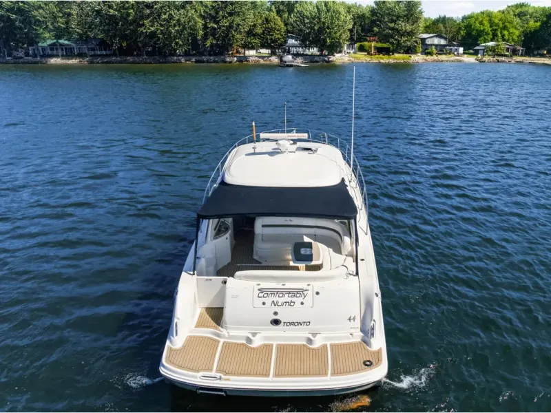 Slide: The Image of Sea Ray 44 Sundancer 2006 - 7