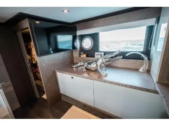 Slide: The Image of Cranchi 53 LD Trawler 2018 - 34