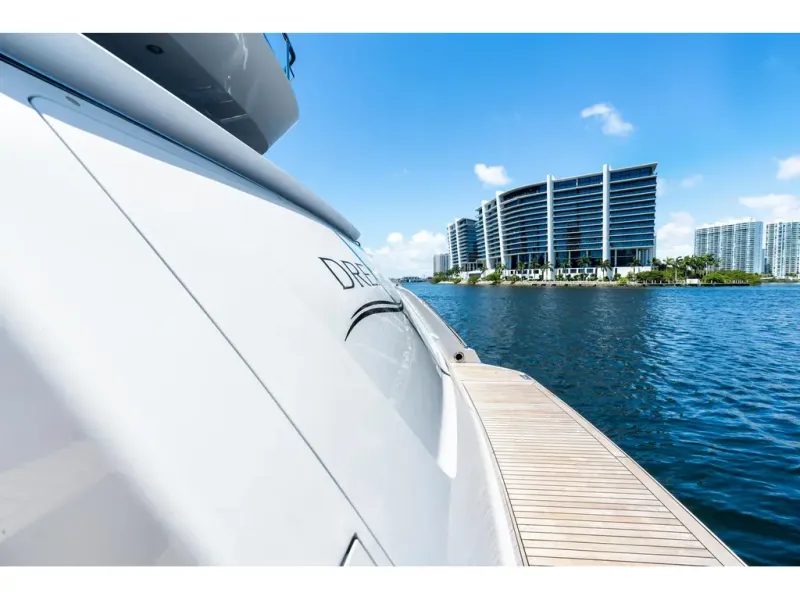 Slide: The Image of Azimut GRANDE 36M 2026 - 29