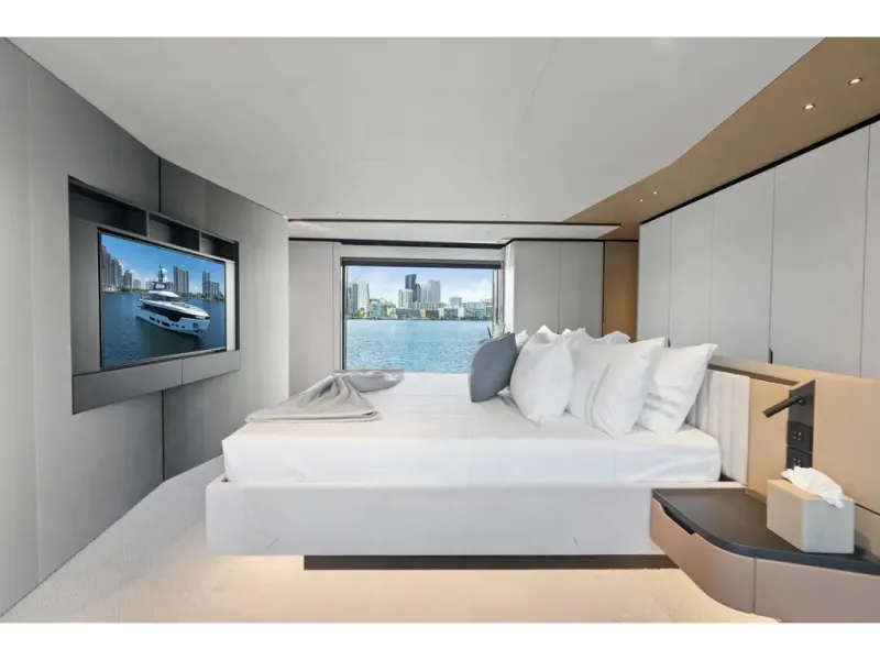 Slide: The Image of Azimut GRANDE 36M 2026 - 103