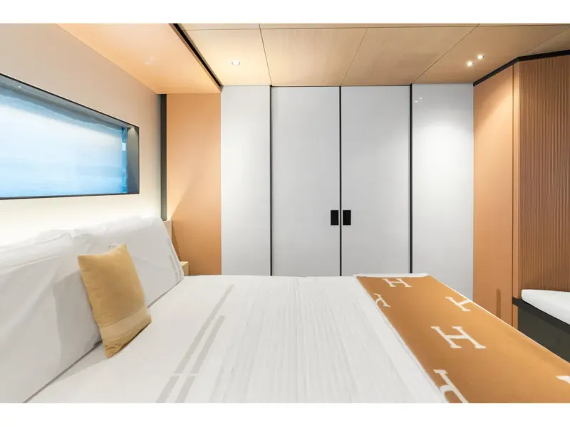Slide: The Image of Azimut GRANDE 36M 2026 - 123