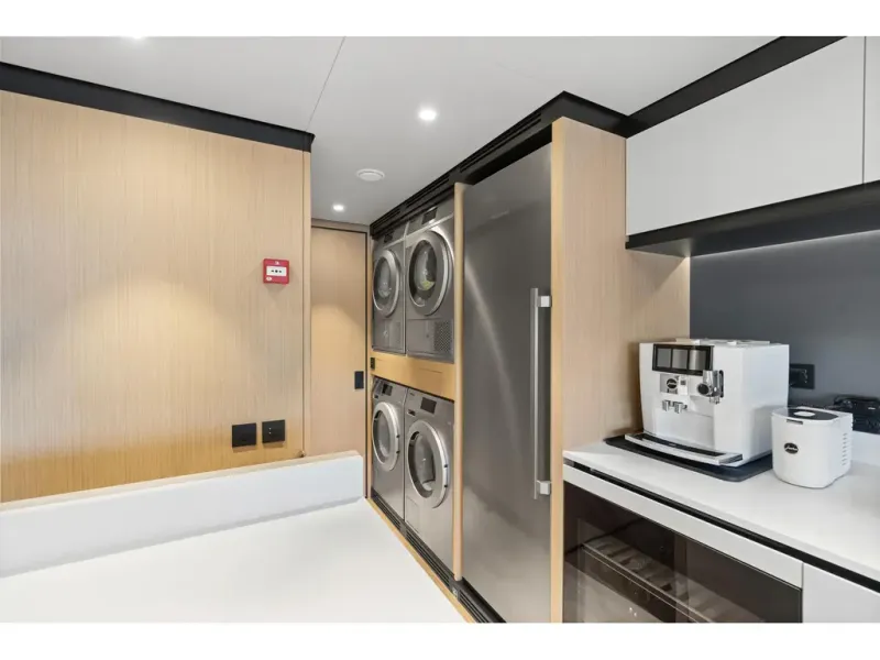 Slide: The Image of Azimut GRANDE 36M 2026 - 82