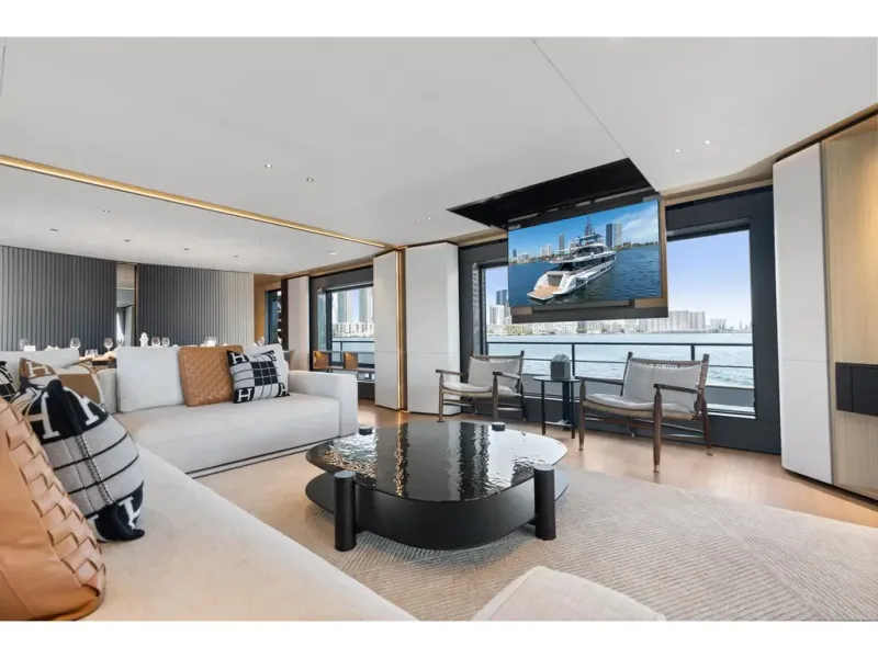 Slide: The Image of Azimut GRANDE 36M 2026 - 74
