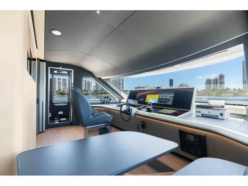Slide: The Image of Azimut GRANDE 36M 2026 - 89