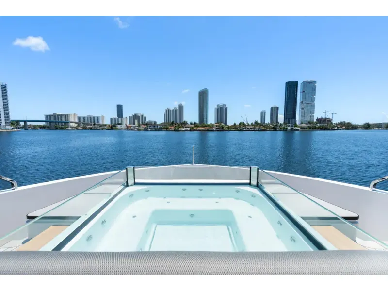 Slide: The Image of Azimut GRANDE 36M 2026 - 36