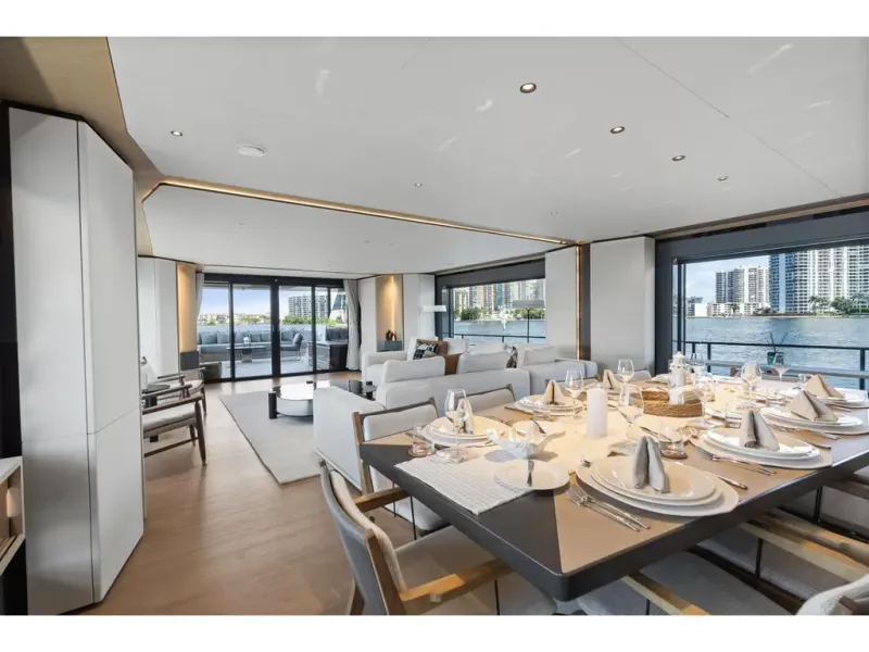 Slide: The Image of Azimut GRANDE 36M 2026 - 69