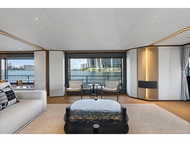 Slide: The Image of Azimut GRANDE 36M 2026 - 73