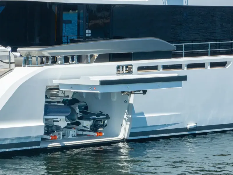 Slide: The Image of Azimut GRANDE 36M 2026 - 15