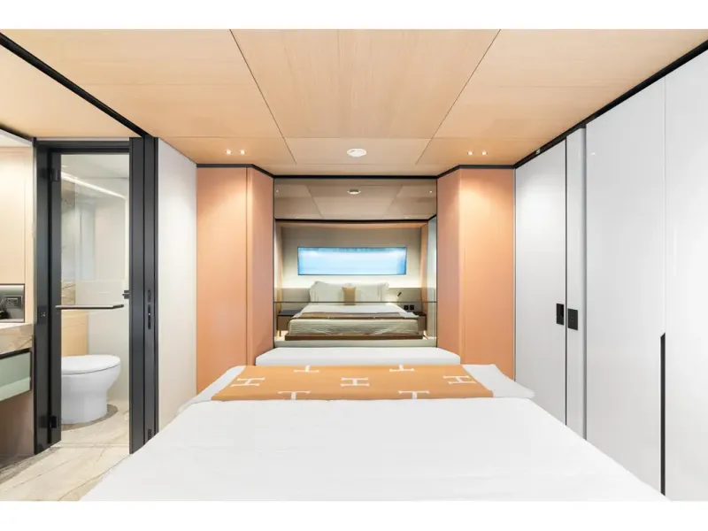 Slide: The Image of Azimut GRANDE 36M 2026 - 122