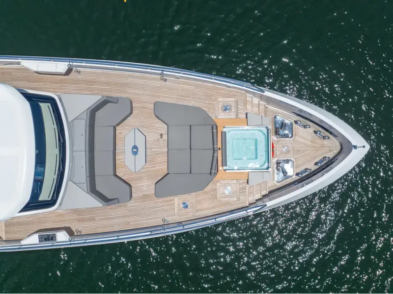 Slide: The Image of Azimut GRANDE 36M 2026 - 9