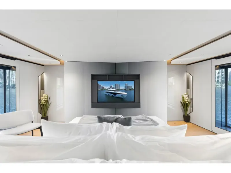 Slide: The Image of Azimut GRANDE 36M 2026 - 101