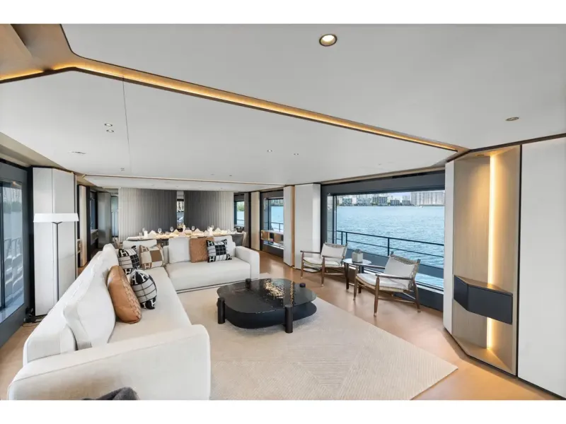 Slide: The Image of Azimut GRANDE 36M 2026 - 64