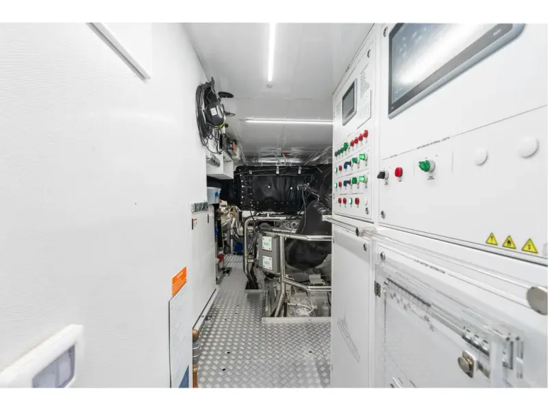 Slide: The Image of Azimut GRANDE 36M 2026 - 144