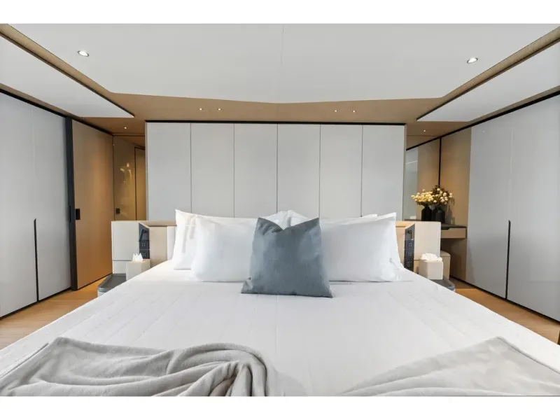 Slide: The Image of Azimut GRANDE 36M 2026 - 99