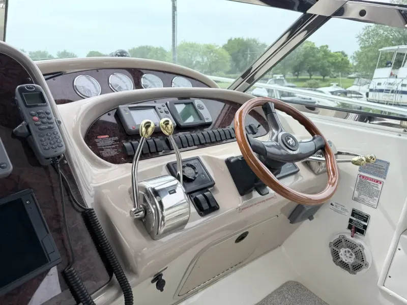 Slide: The Image of Sea Ray 380 SUNDANCER 2003 - 13