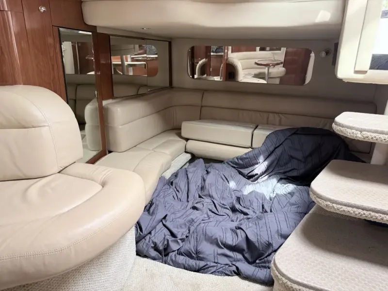 Slide: The Image of Sea Ray 380 SUNDANCER 2003 - 21