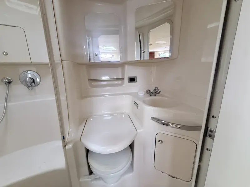 Slide: The Image of Sea Ray 380 SUNDANCER 2003 - 22