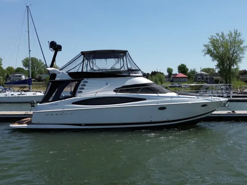The Image of Regal 3780 Commodore Fly 2001 - 0