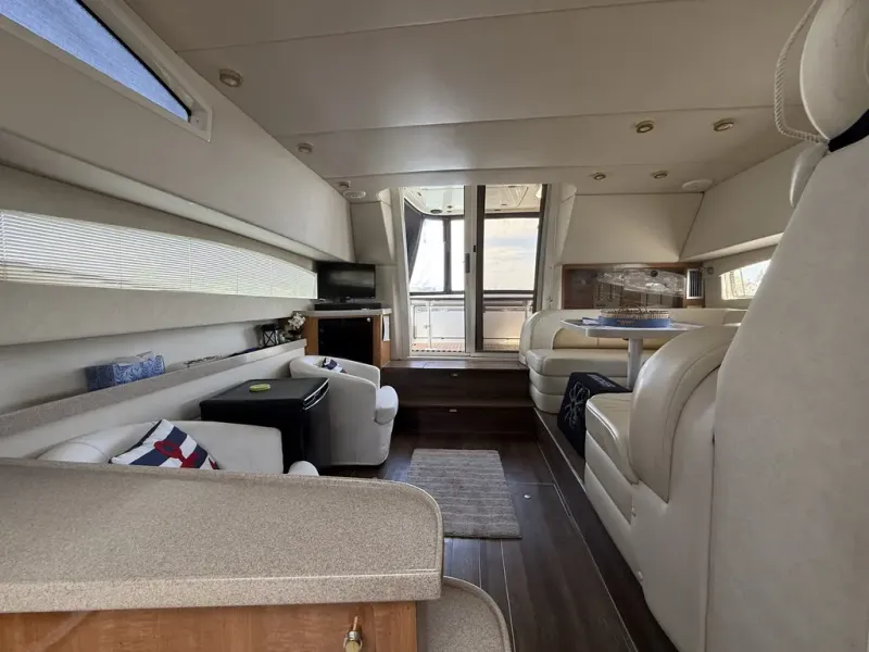 Slide: The Image of Regal 3780 Commodore Fly 2001 - 23