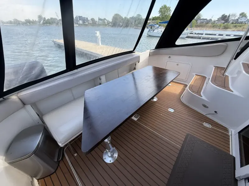 Slide: The Image of Regal 3780 Commodore Fly 2001 - 5