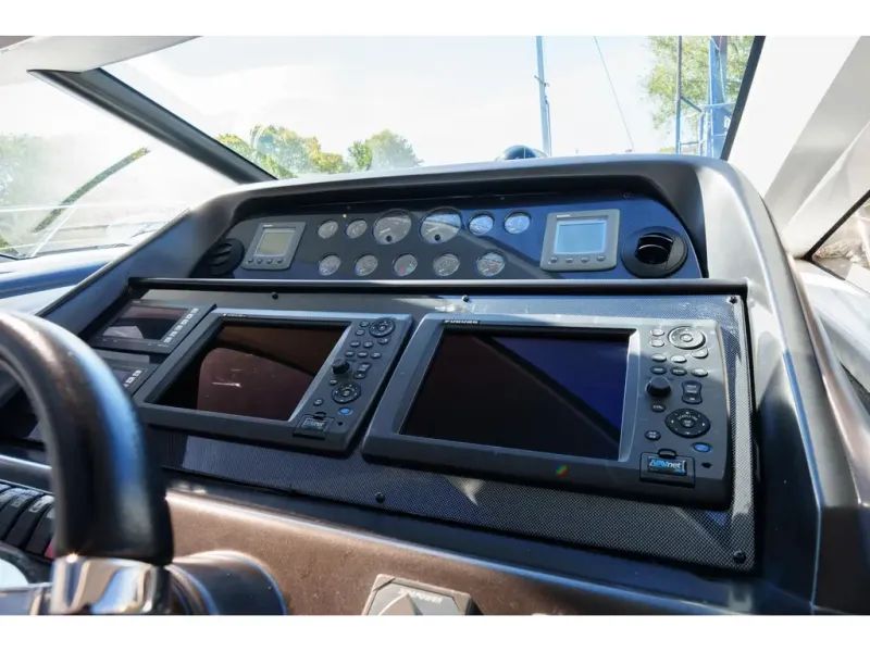 Slide: The Image of Sunseeker PREDATOR 60 2011 - 20