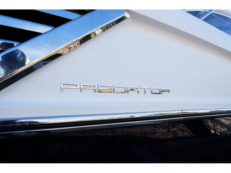 Slide: The Image of Sunseeker PREDATOR 60 2011 - 30