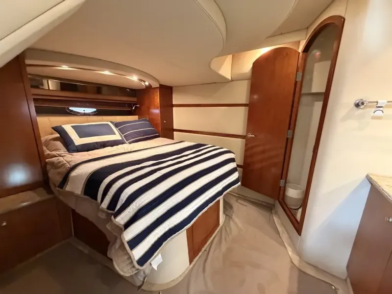 Slide: The Image of Cruisers 460 Express 2008 - 35