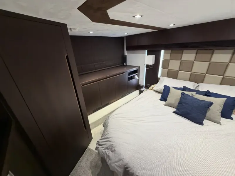 Slide: The Image of Galeon 500 FLY 2019 - 11