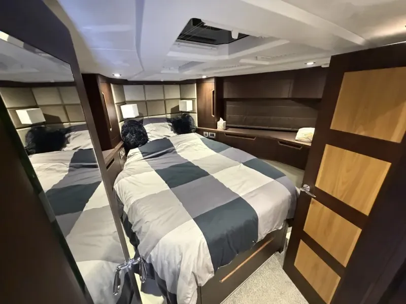 Slide: The Image of Galeon 500 FLY 2019 - 17