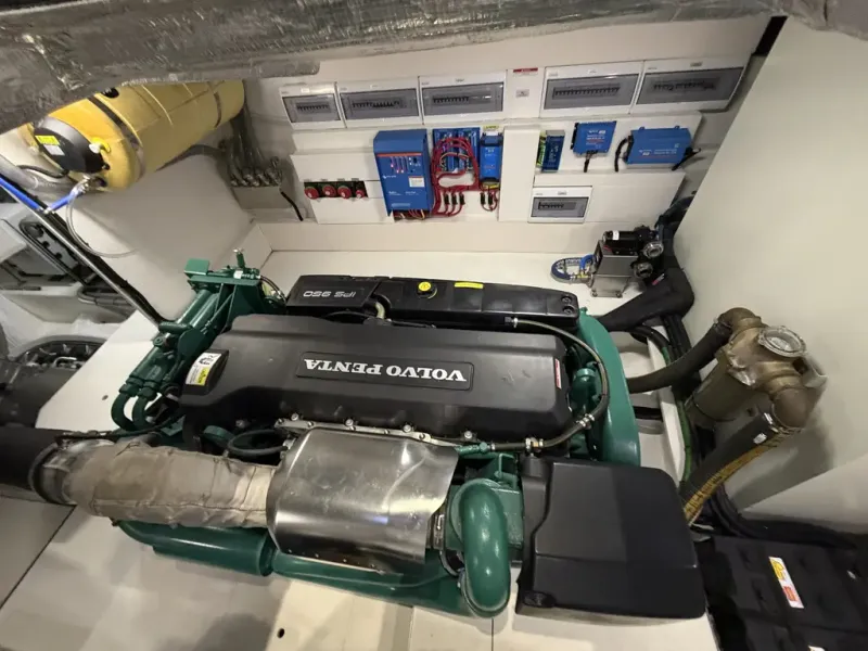 Slide: The Image of Galeon 500 FLY 2019 - 24