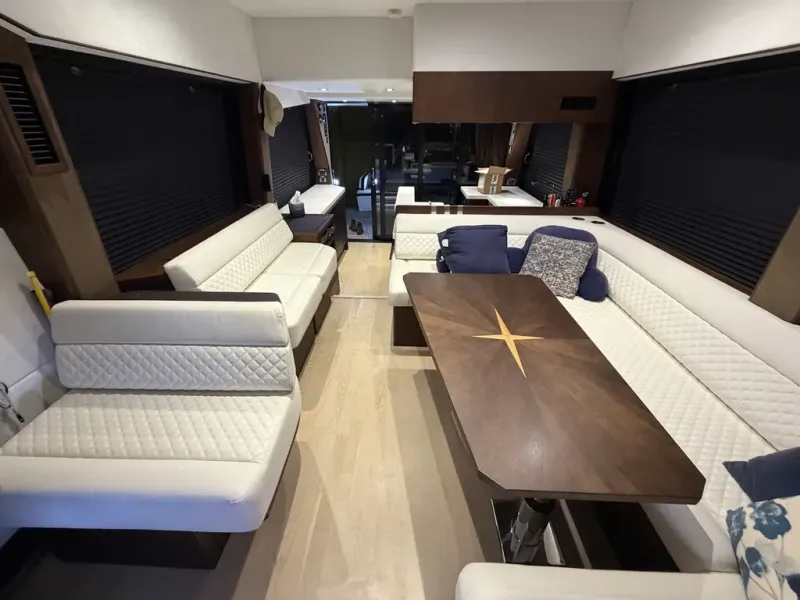 Slide: The Image of Galeon 500 FLY 2019 - 6