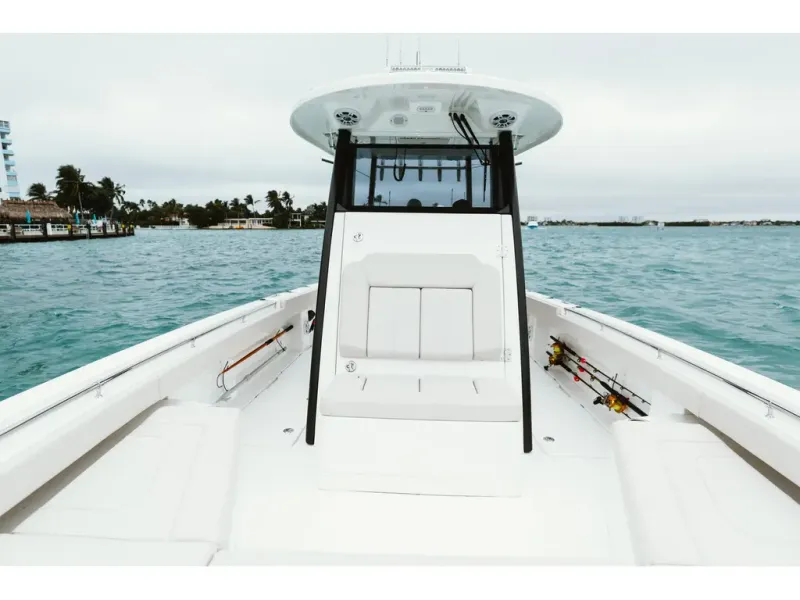 Slide: The Image of Aquila 28 Molokai 2022 - 4