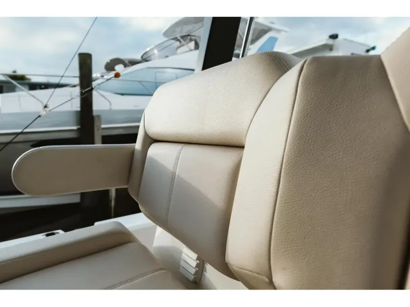 Slide: The Image of Aquila 28 Molokai 2022 - 7