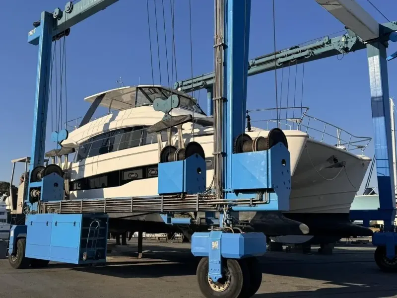 Slide: The Image of Aquila 54 YACHT 2024 - 6