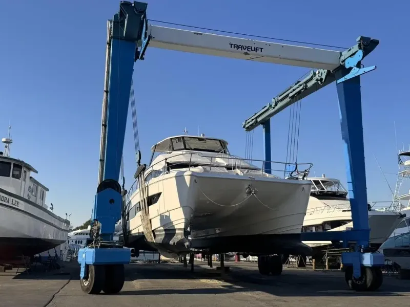 Slide: The Image of Aquila 54 YACHT 2024 - 7