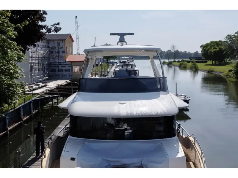 Slide: The Image of Absolute NAVETTA 58 2024 - 11