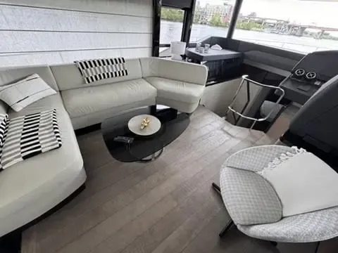 Slide: The Image of Absolute NAVETTA 58 2024 - 18
