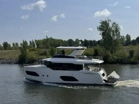 Slide: The Image of Absolute NAVETTA 58 2024 - 2