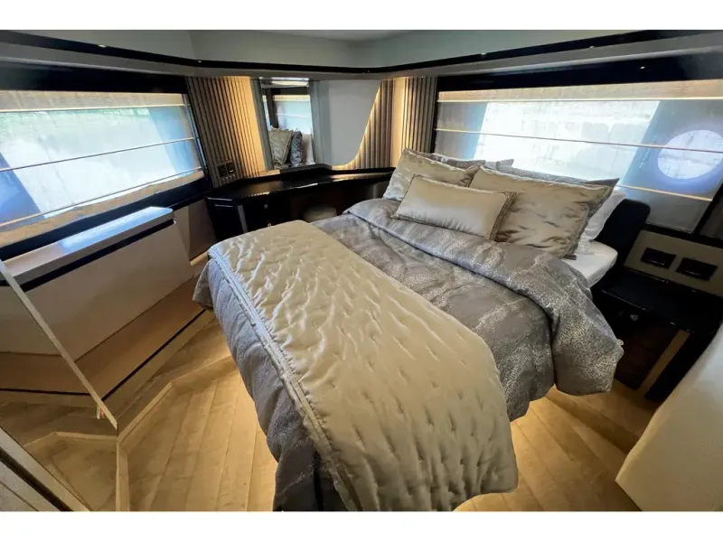 Slide: The Image of Absolute NAVETTA 58 2024 - 37
