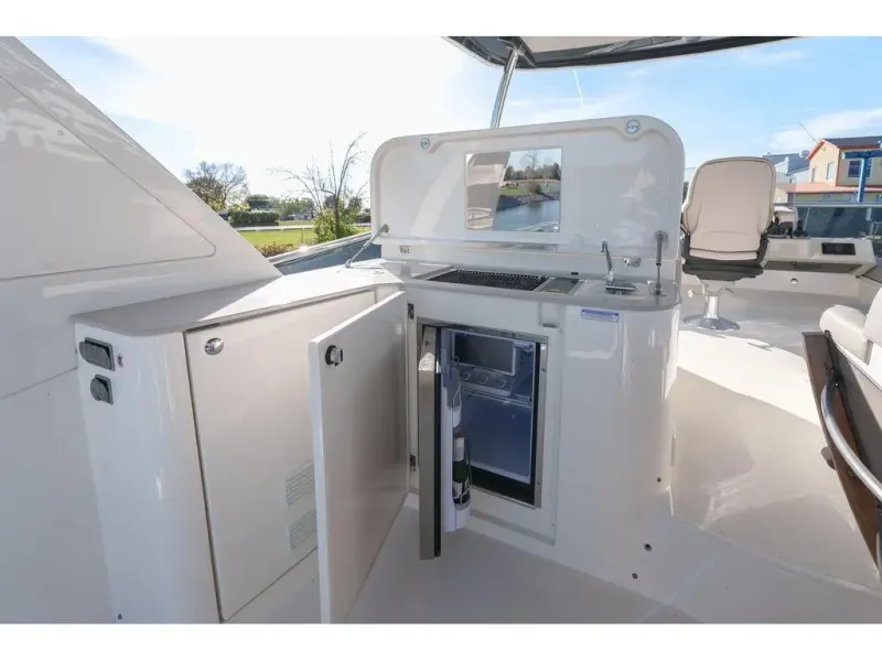 Slide: The Image of Absolute NAVETTA 52 2022 - 58