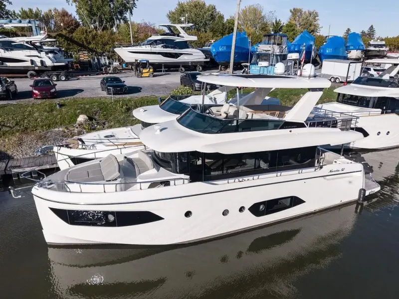 Slide: The Image of Absolute NAVETTA 52 2022 - 77