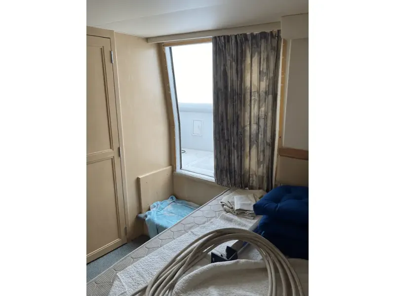 Slide: The Image of Carver MY 400 1997 - 12