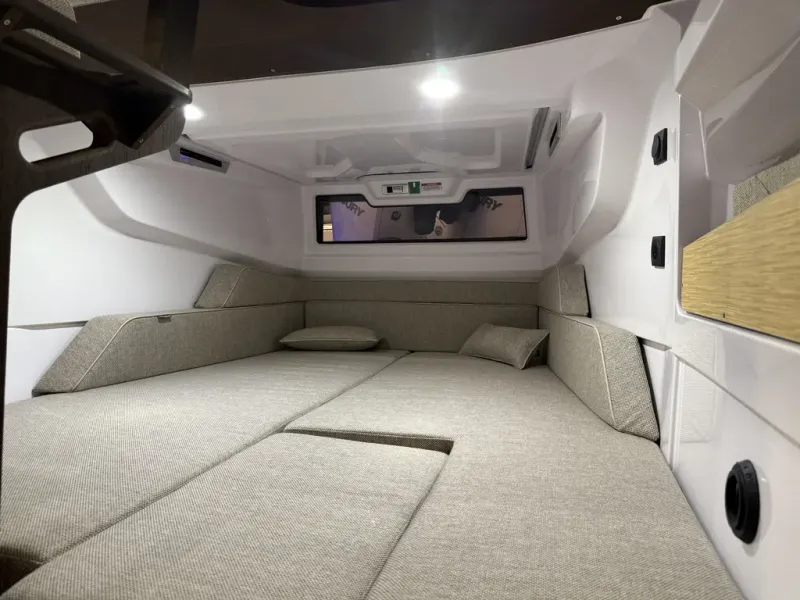 Slide: The Image of Axopar 29 XC CROSS CABIN 2026 - 13