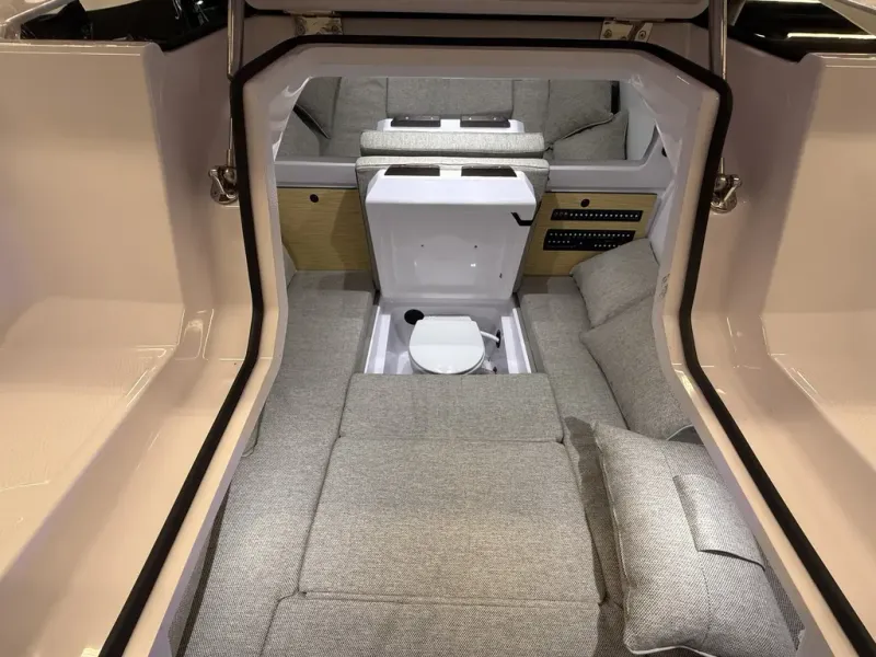 Slide: The Image of Axopar 29 XC CROSS CABIN 2026 - 19