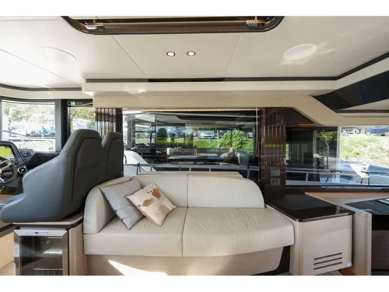 Slide: The Image of Absolute NAVETTA 52 2022 - 27