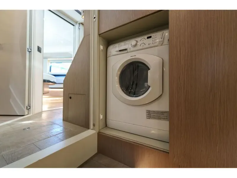 Slide: The Image of Absolute NAVETTA 52 2022 - 36